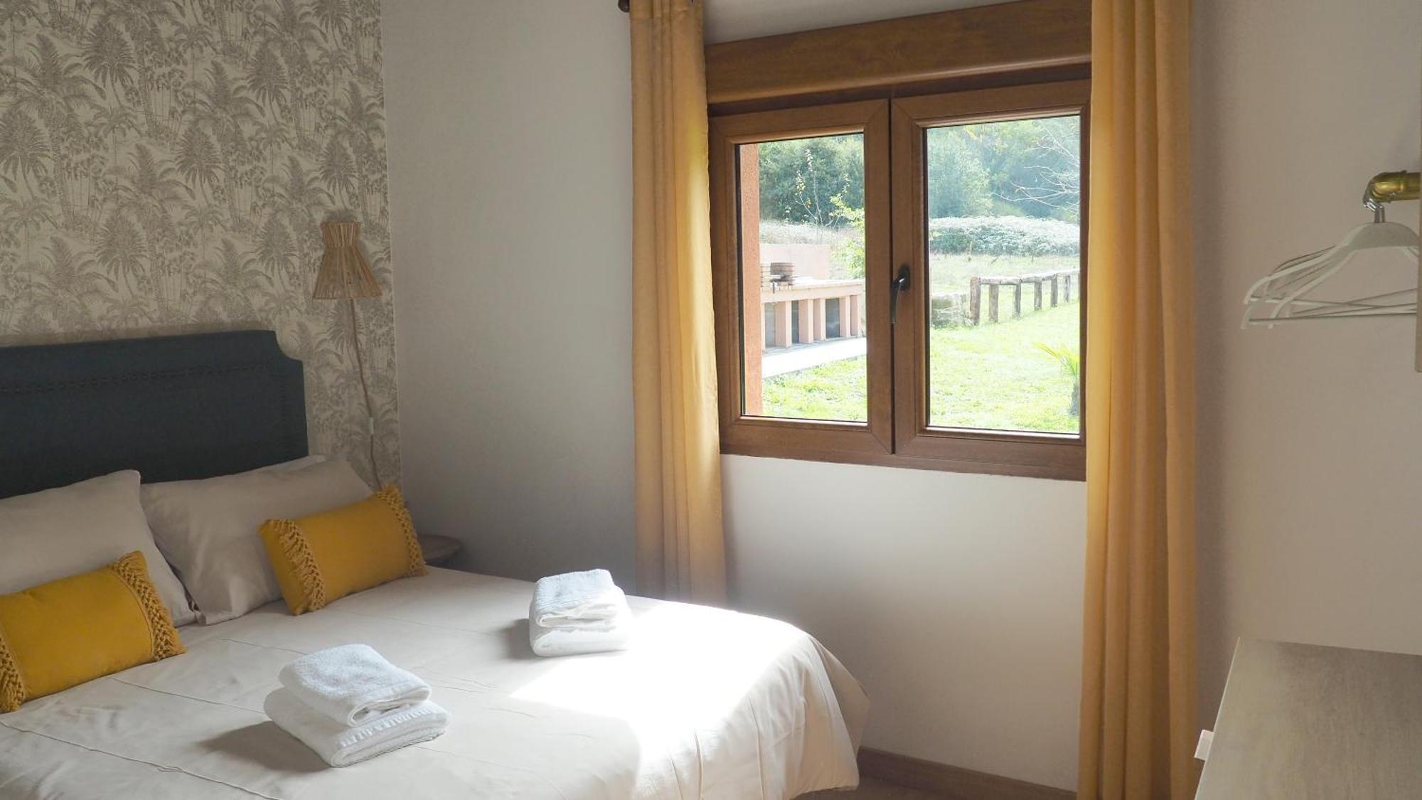Apartamentos Muralla Sacra Sober Eksteriør billede